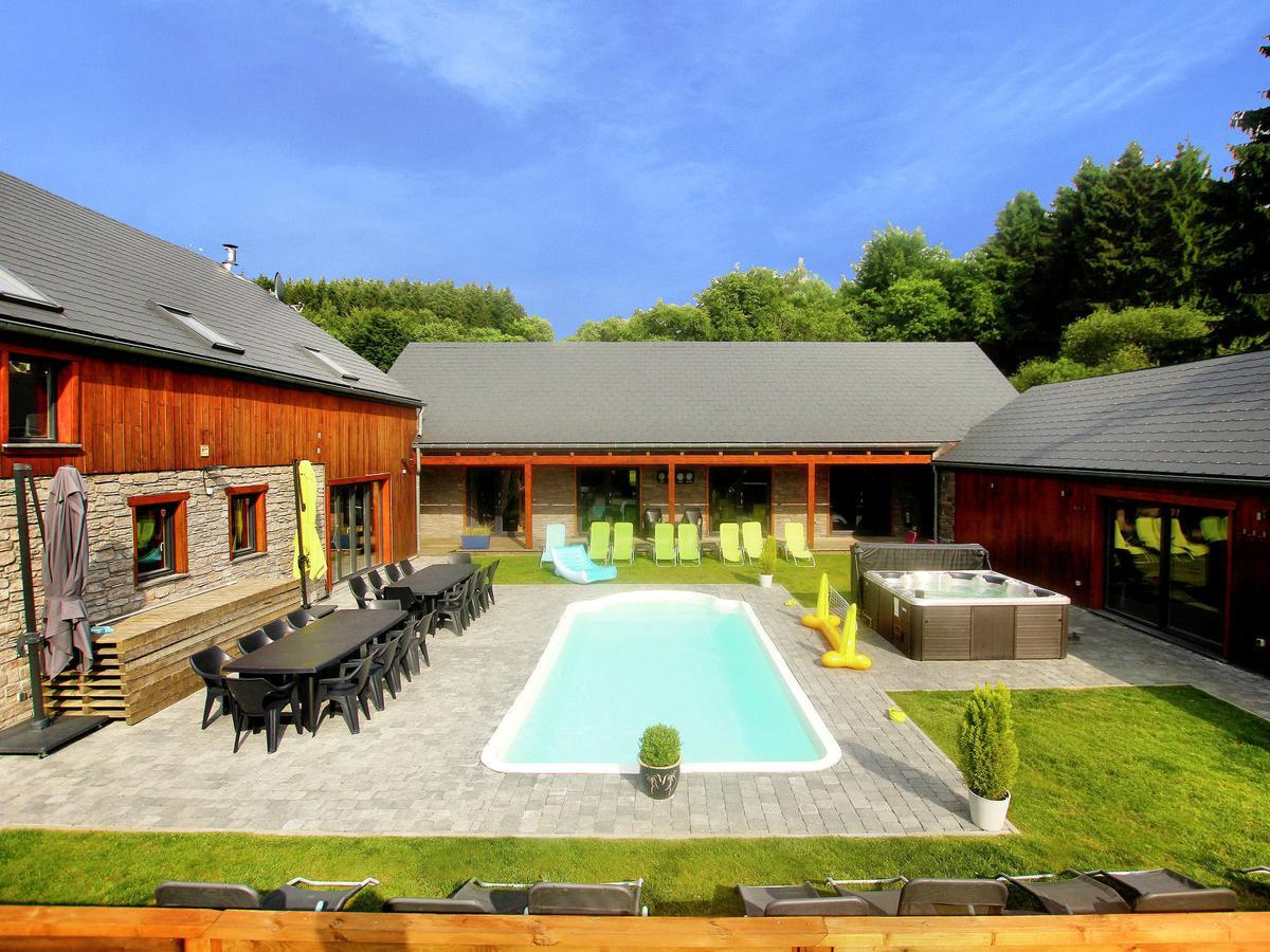 Beautiful Villa With Heated Outdoor Pool Manhay Ngoại thất bức ảnh